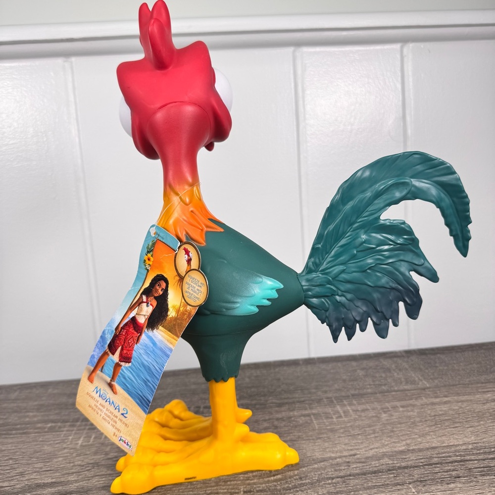 NEW Disney Moana Hei Hei Squeeze and Scream Toy - Picture 4 of 4